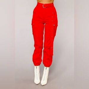 Chic Cargo Pants with Belt - S